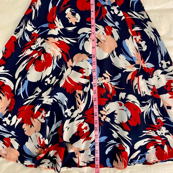 Lulu’s Navy Floral Skirt - Picture 6 of 6